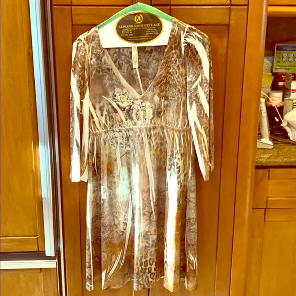 Women’s dress